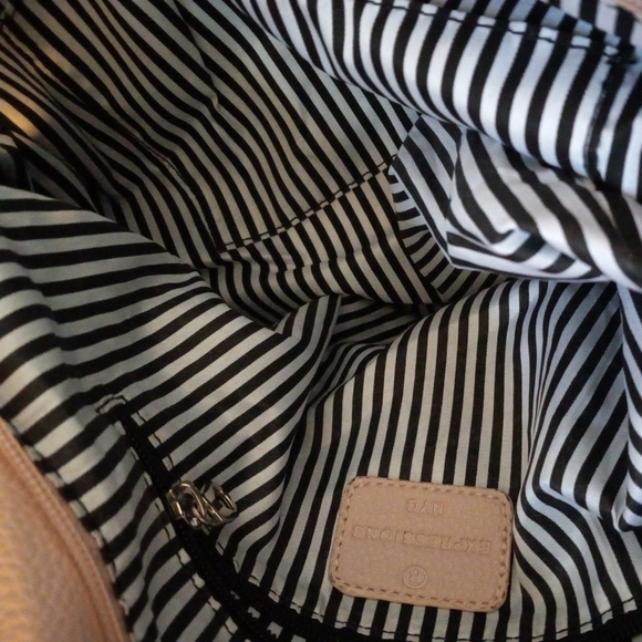 Expressions NYC Hobo Shoulder Cross Body Bag with Fringe Blush Pink.. - Picture 4 of 5